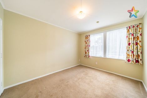 Photo of property in 4 Collett Street, Naenae, Lower Hutt, 5011