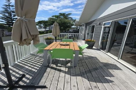 Photo of property in 1166 Papamoa Beach Road, Papamoa Beach, Papamoa, 3118