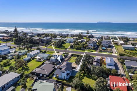 Photo of property in 1/40 Waiparaheka Drive, Wainui, 0932