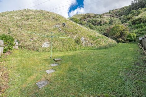 Photo of property in 52 Erlestoke Crescent, Churton Park, Wellington, 6037