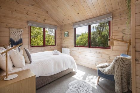 Photo of property in 18 Ralphine Way, Maitai, Nelson, 7010