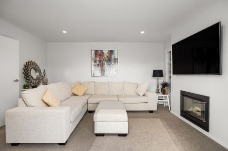 Photo of property in 49a Oceana Drive, Welcome Bay, Tauranga, 3175