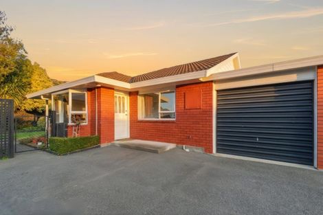 Photo of property in 1/100 Centaurus Road, Huntsbury, Christchurch, 8022