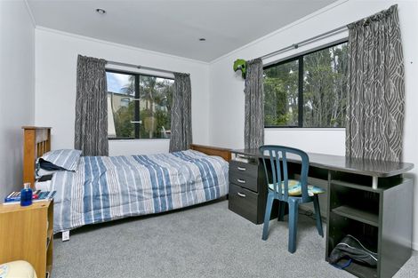 Photo of property in 1/15 Ocean View Road, Hillcrest, Auckland, 0627