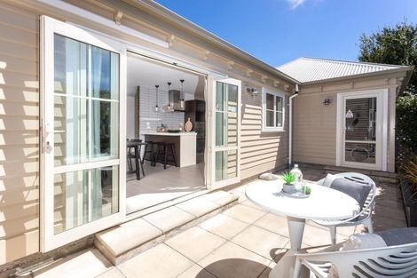 Photo of property in 16a Winton Street, St Albans, Christchurch, 8014