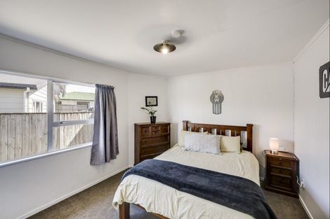 Photo of property in 16 Guildford Street, Tamatea, Napier, 4112