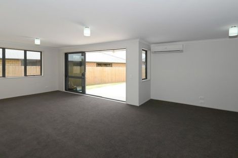 Photo of property in 4 Max Landing, Grandview Heights, Hamilton, 3200