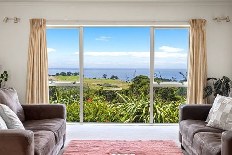 Photo of property in 172 Cape Rodney Road, Leigh, 0985