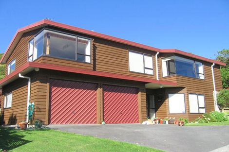 Photo of property in 83 Woodman Drive, Tawa, Wellington, 5028