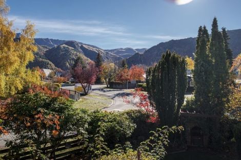 Photo of property in 2 Fox's Terrace, Arrowtown, 9302