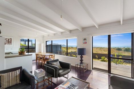 Photo of property in 35 Rodney Avenue, Te Horo Beach, Otaki, 5581