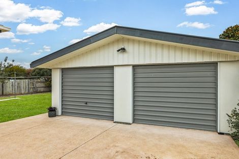 Photo of property in 4 Vivian Street, Burwood, Christchurch, 8083