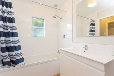 Photo of property in 3 Elizabeth Place, Ferndale, New Plymouth, 4310