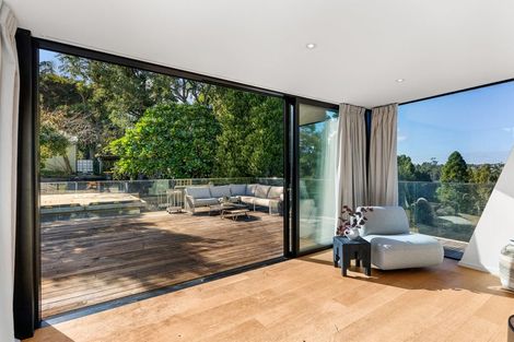 Photo of property in 2/42 Island Road, Beach Haven, Auckland, 0626