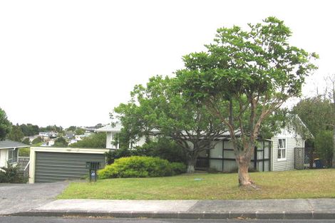 Photo of property in 5 Cassia Place, Sunnynook, Auckland, 0620