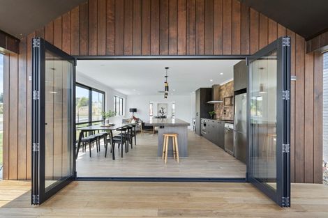 Photo of property in 102 Wairau Drive, Tikipunga, Whangarei, 0112