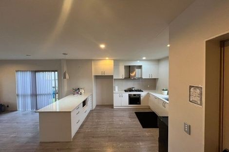 Photo of property in 9 Rosewell Crescent, Flat Bush, Auckland, 2019