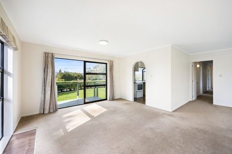 Photo of property in 47 Awaroa Road, Helensville, 0800