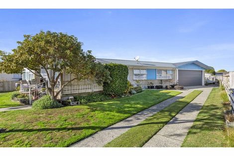 Photo of property in 19 Cecil Street, St Andrews, Hamilton, 3200