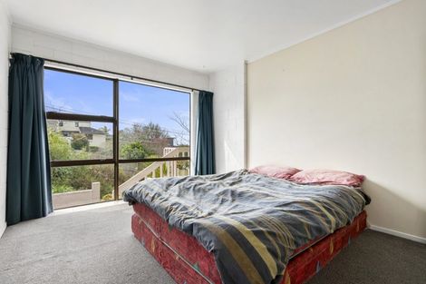 Photo of property in 2/90 Browns Bay Road, Rothesay Bay, Auckland, 0630