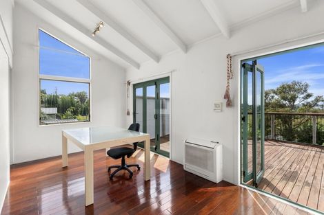 Photo of property in 81 College Road, Northcote, Auckland, 0627