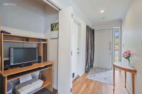 Photo of property in 12 Hakatere Road, Pegasus, 7612