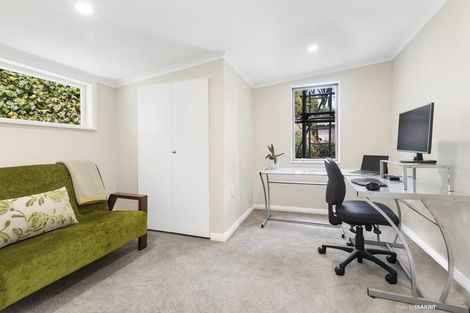 Photo of property in 47 Nevay Road, Miramar, Wellington, 6022