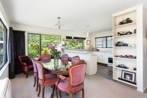 Photo of property in 68 Moana View Road, Waikawa, Picton, 7220