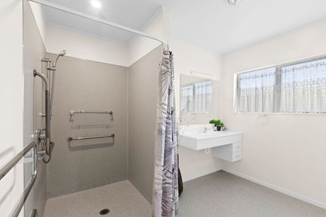 Photo of property in 1/81 Tukapa Street, Westown, New Plymouth, 4310