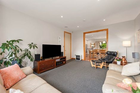Photo of property in 16 Parliament Street, Thorndon, Wellington, 6011