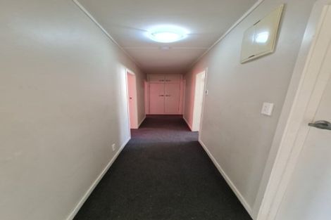 Photo of property in 39 Sunnyside Road, Sunnyvale, Auckland, 0612