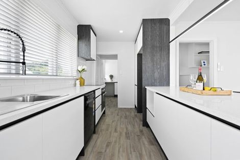 Photo of property in 142 Tuhikaramea Road, Dinsdale, Hamilton, 3204