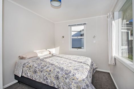 Photo of property in 17 Paratai Crescent, Woodhill, Whangarei, 0110
