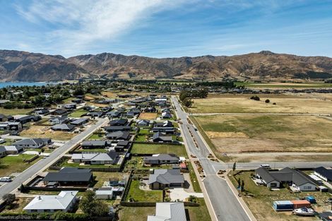 Photo of property in 33 Timsfield Drive, Lake Hawea, Wanaka, 9382