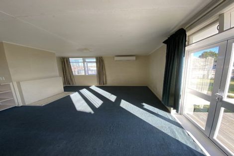 Photo of property in 13 Temuera Street, Otaki, 5512