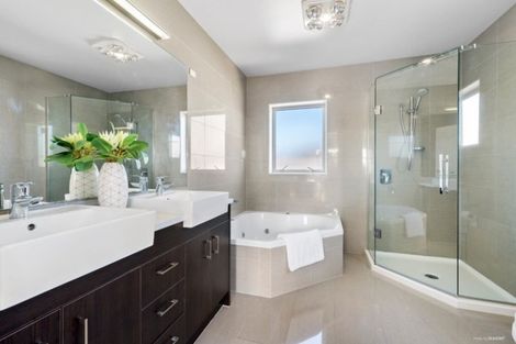 Photo of property in 2 Timberland Drive, Silverdale, 0932