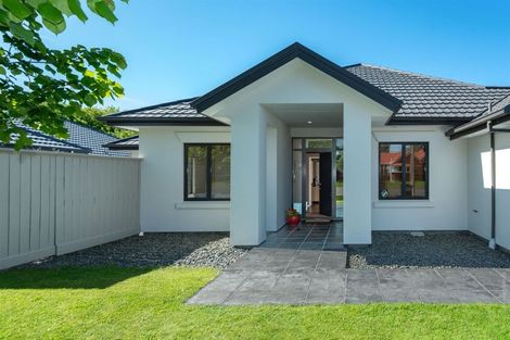 Photo of property in 12 Sheraton Place, Redwood, Christchurch, 8051