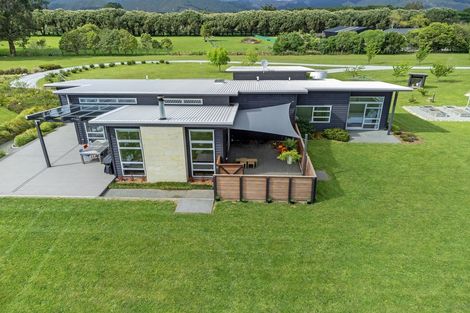 Photo of property in 243 Otaki Gorge Road, Hautere, Otaki, 5582