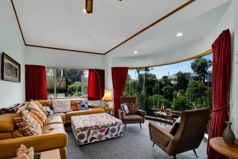 Photo of property in 11 Dieffenbach Street, Opunake, 4616