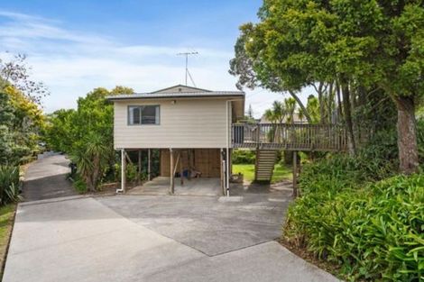 Photo of property in 12a Seaton Road, Murrays Bay, Auckland, 0630