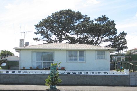 Photo of property in 186 Puriri Street, Castlecliff, Whanganui, 4501