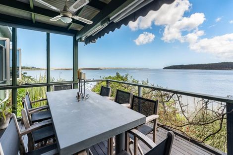 Photo of property in 40 Tuakau Bridge-port Waikato Road, Port Waikato, Tuakau, 2695