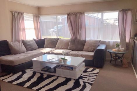 Photo of property in 10/12 Ingram Street, Papakura, 2110
