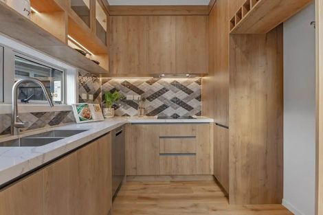 Photo of property in 20 Barrie Avenue, Papatoetoe, Auckland, 2025