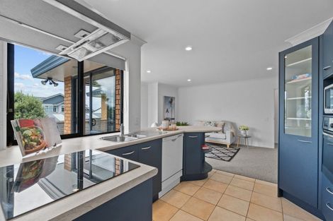 Photo of property in 90a Ridge Road, Howick, Auckland, 2014