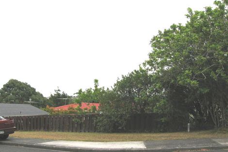 Photo of property in 9 Cassia Place, Sunnynook, Auckland, 0620