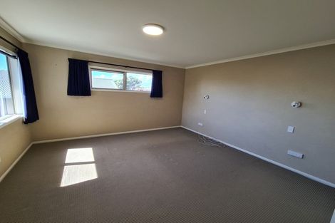 Photo of property in 14 Whiteley Street, Moturoa, New Plymouth, 4310