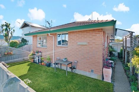 Photo of property in 111a Estuary Road, South New Brighton, Christchurch, 8062