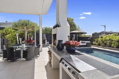 Photo of property in 4 Paraoa Crescent, Omaha, Warkworth, 0986