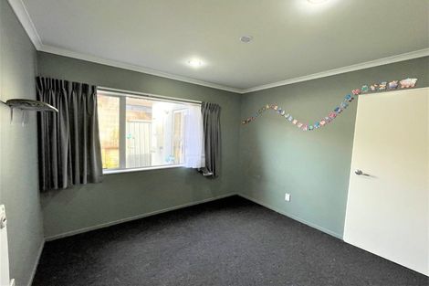 Photo of property in 48 Penrod Drive, Bell Block, New Plymouth, 4312